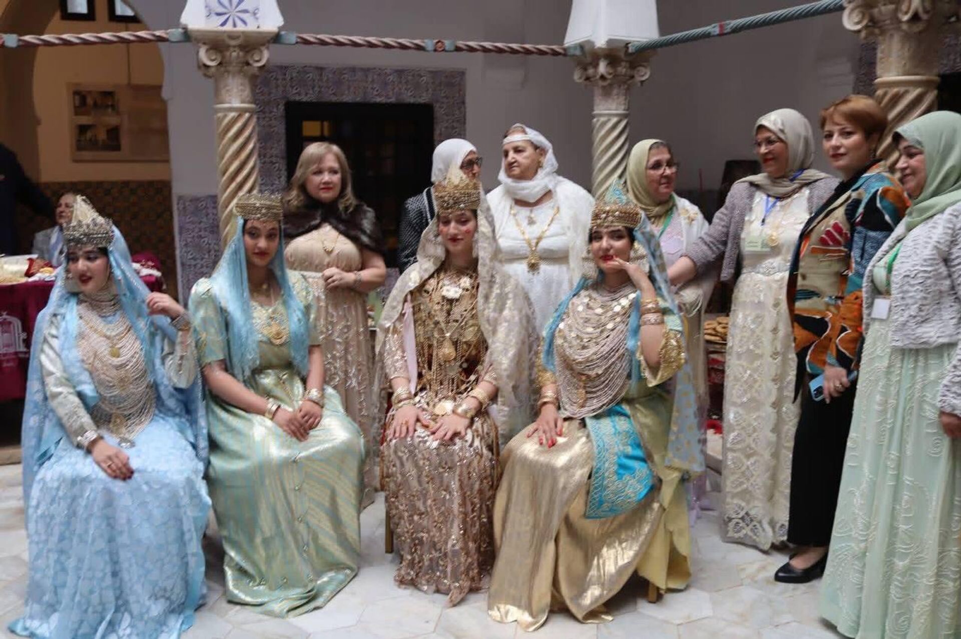 القفطان الجزائري - سبوتنيك عربي, 1920, 16.12.2025