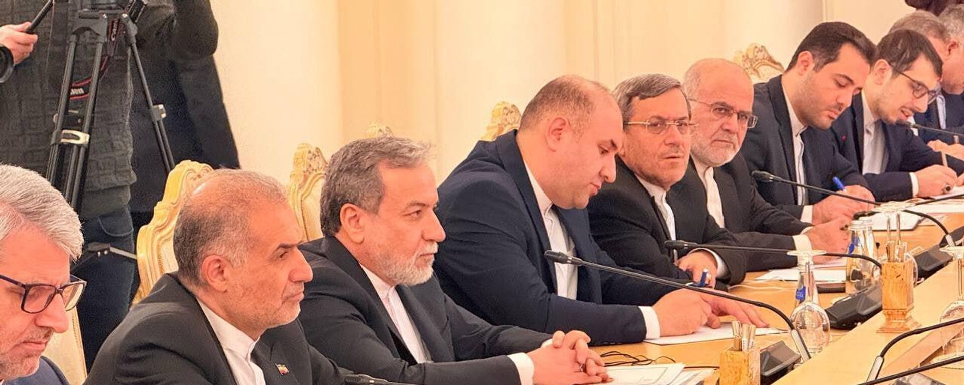 وزير الخارجية الإيراني عباس عراقجي في اجتماع مع نظيره الروسي سيرغي لافروف - سبوتنيك عربي, 1920, 26.02.2026