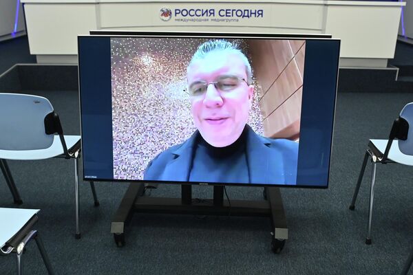 جلسة ضمن مشروع سبوتنيك برو تناقش مستقبل النظام الإعلامي العالمي - سبوتنيك عربي