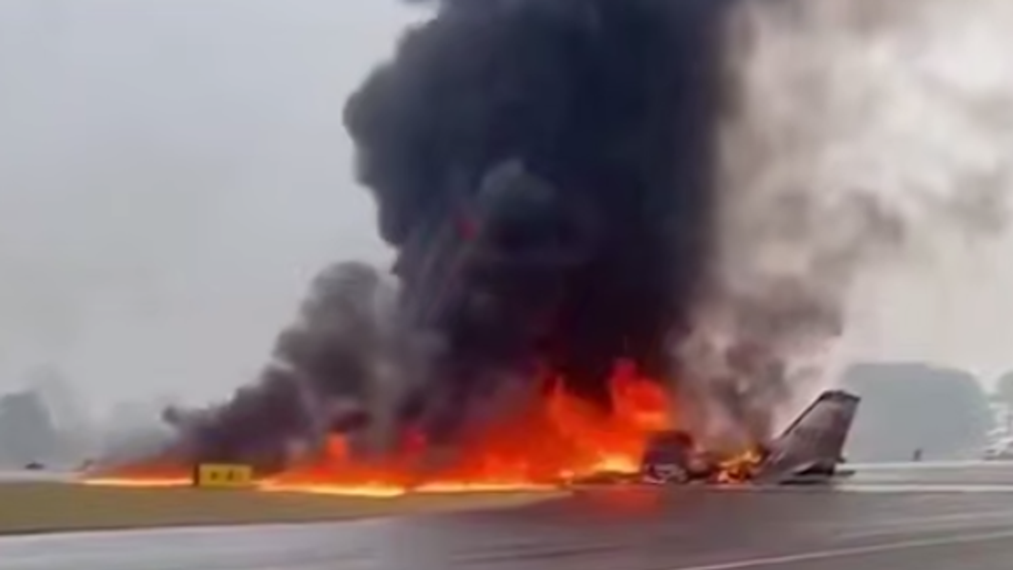 قتلى في تحطم طائرة في مطار مدينة ستيتسفيل الأمريكية... فيديو