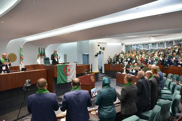 مشروع قانون تجريم الإستعمار ينزل البرلمان الجزائري 2025 مشروع قانون تجريم الإستعمار ينزل البرلمان الجزائري 2025 - سبوتنيك عربي