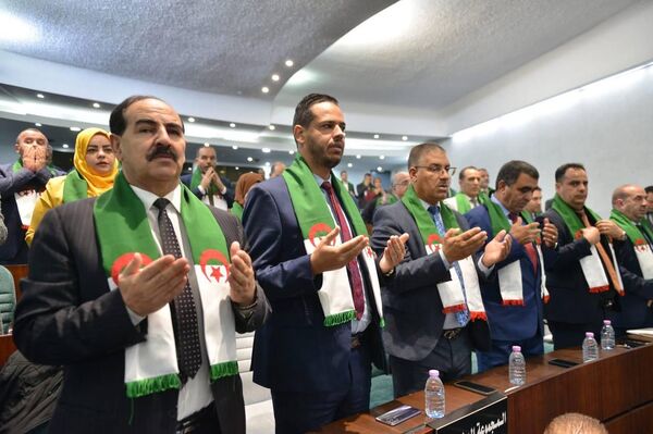 مشروع قانون تجريم الإستعمار ينزل البرلمان الجزائري 2025 مشروع قانون تجريم الإستعمار ينزل البرلمان الجزائري 2025 - سبوتنيك عربي