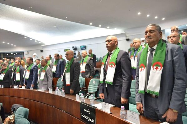 مشروع قانون تجريم الإستعمار ينزل البرلمان الجزائري 2025 مشروع قانون تجريم الإستعمار ينزل البرلمان الجزائري 2025 - سبوتنيك عربي