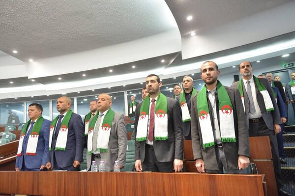 مشروع قانون تجريم الإستعمار ينزل البرلمان الجزائري 2025 مشروع قانون تجريم الإستعمار ينزل البرلمان الجزائري 2025 - سبوتنيك عربي