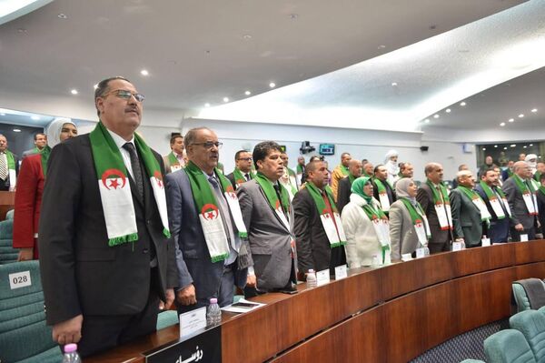 مشروع قانون تجريم الإستعمار ينزل البرلمان الجزائري 2025 مشروع قانون تجريم الإستعمار ينزل البرلمان الجزائري 2025 - سبوتنيك عربي