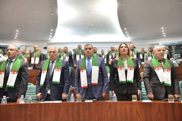 مشروع قانون تجريم الإستعمار ينزل البرلمان الجزائري 2025 مشروع قانون تجريم الإستعمار ينزل البرلمان الجزائري 2025 - سبوتنيك عربي