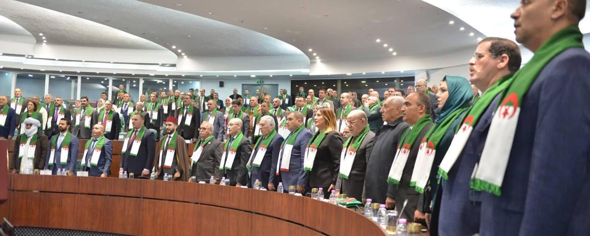 مشروع قانون تجريم الإستعمار ينزل البرلمان الجزائري 2025  - سبوتنيك عربي, 1920, 24.12.2025