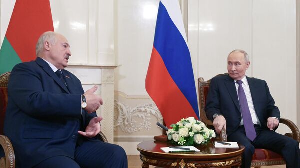 رئيس الروسي فلاديمير بوتين والرئيس البيلاروسي ألكسندر لوكاشينكو - سبوتنيك عربي
