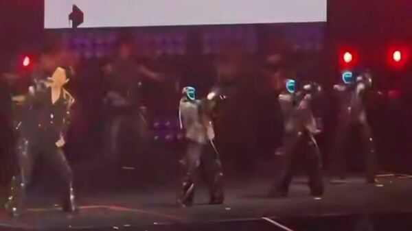 ماسك يندهش بقيام روبوتات صينية  برقصات بهلوانية مبهرة
 - سبوتنيك عربي