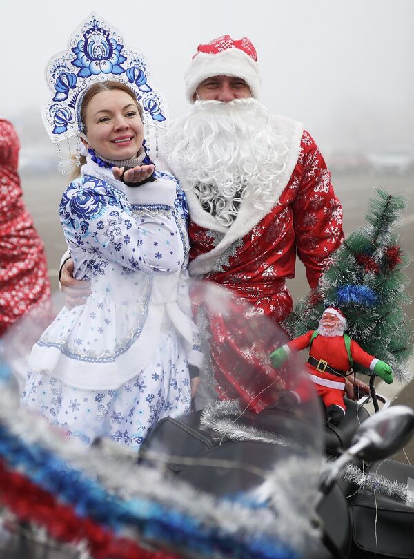 المشاركون في رالي الدراجات النارية ديد موروز وسنيغوروتشكا في كراسنودار - سبوتنيك عربي