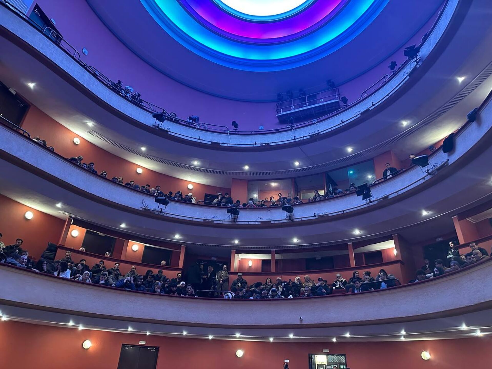 الدورة 18 لمهرجان المسرح المحترف في الجزائر - سبوتنيك عربي, 1920, 23.12.2025