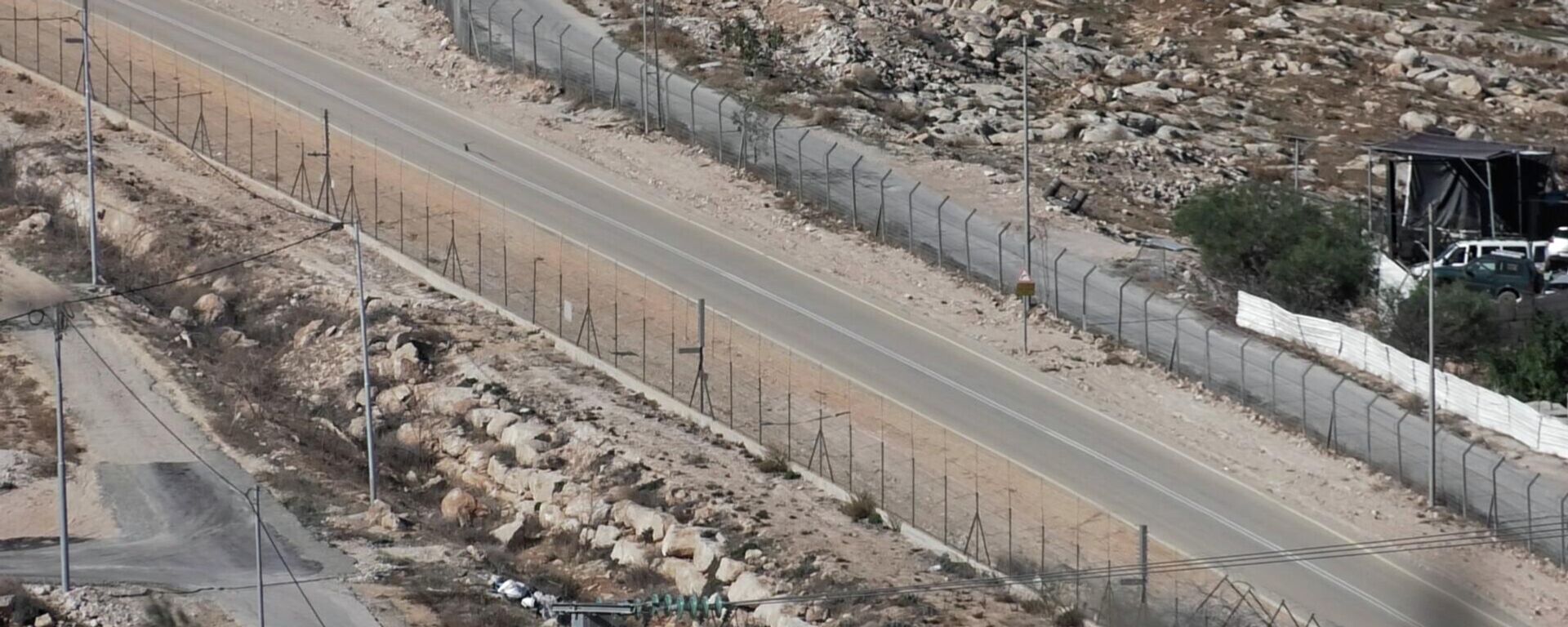 رصاص أو سجن أو غرامة... ثلاثية الثمن التي يدفعها عمال الضفة في مخاطرة ما وراء جدار الفصل - سبوتنيك عربي, 1920, 31.12.2025