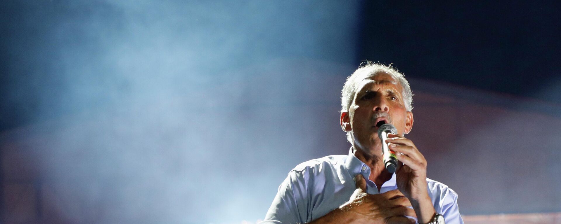 Então candidato à Presidência de Honduras, Nasry Asfura faz discurso durante campanha, em novembro de 2025 - سبوتنيك عربي, 1920, 24.12.2025