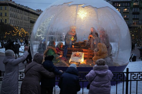احتفالات عيد الميلاد في سان بطرسبورغ، روسيا - سبوتنيك عربي