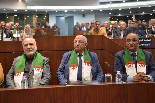 المجلس الشعبي الوطني في الجزائر يصادق على مقترح القانون الخاص بتجريم الاستعمار الفرنسي للبلاد ديسيمبر 2025 المجلس الشعبي الوطني في الجزائر يصادق على مقترح القانون الخاص بتجريم الاستعمار الفرنسي للبلاد ديسيمبر 2025 - سبوتنيك عربي