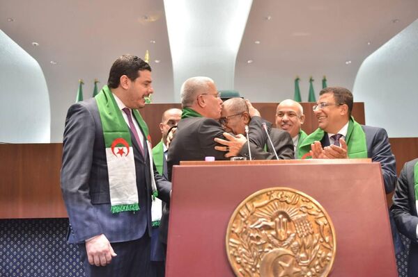 المجلس الشعبي الوطني في الجزائر يصادق على مقترح القانون الخاص بتجريم الاستعمار الفرنسي للبلاد ديسيمبر 2025 المجلس الشعبي الوطني في الجزائر يصادق على مقترح القانون الخاص بتجريم الاستعمار الفرنسي للبلاد ديسيمبر 2025 - سبوتنيك عربي