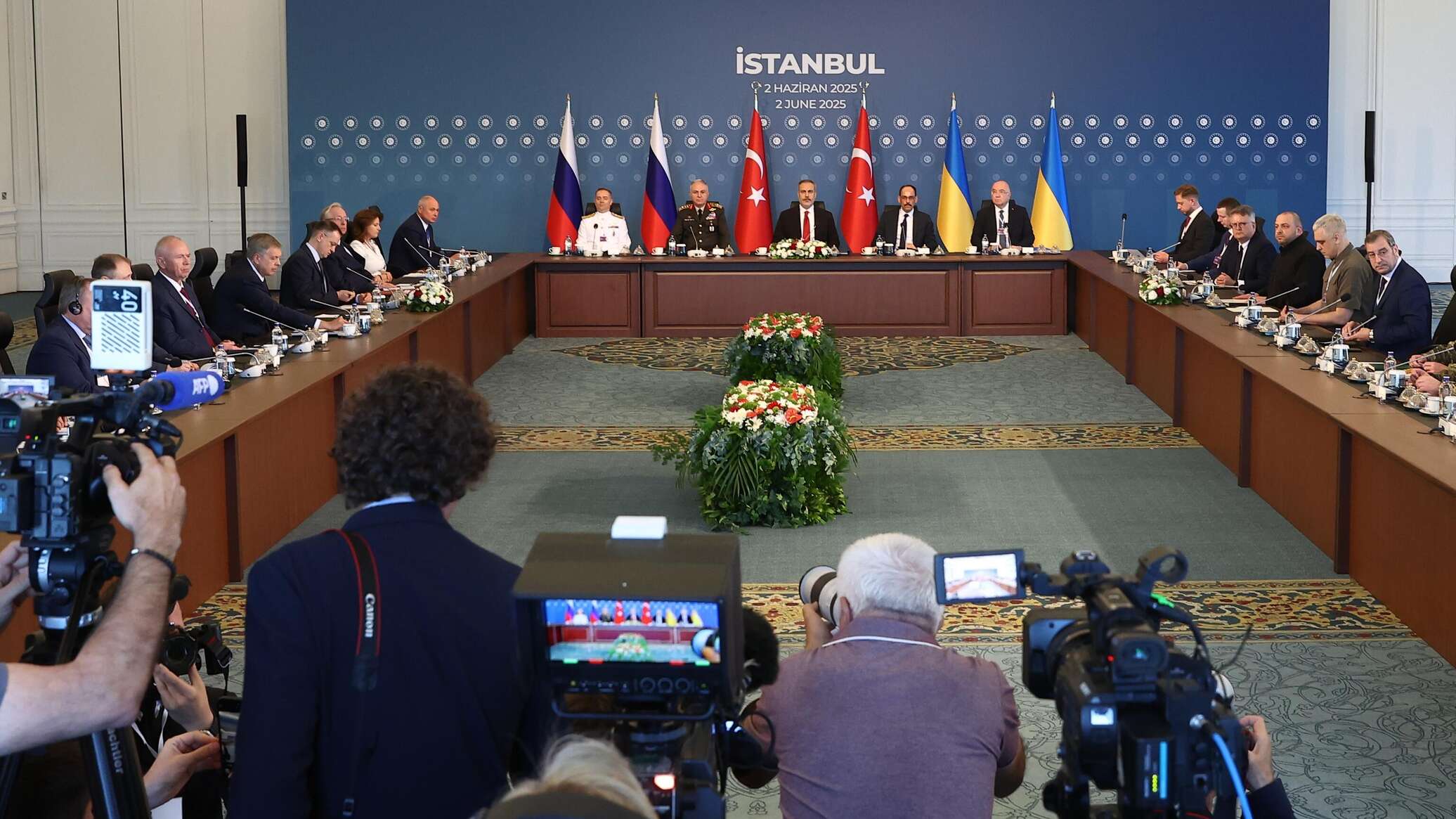 تركيا تعرض الوساطة في جولة جديدة من المفاوضات بشأن أوكرانيا