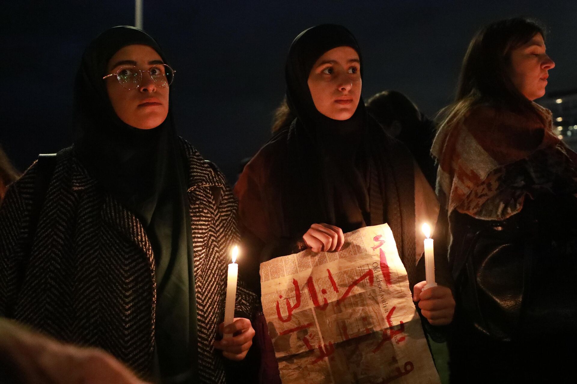 شموع وتراتيل في ساحة الشهداء في بيروت - سبوتنيك عربي, 1920, 29.12.2025