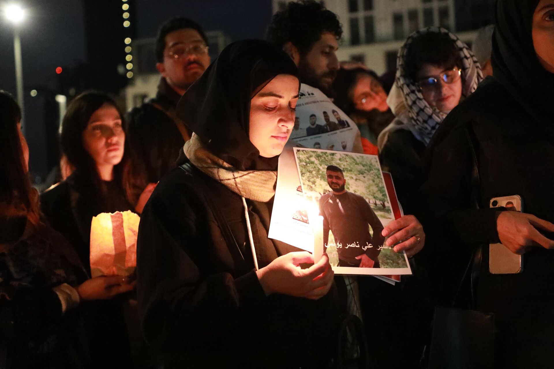 شموع وتراتيل في ساحة الشهداء في بيروت - سبوتنيك عربي, 1920, 29.12.2025