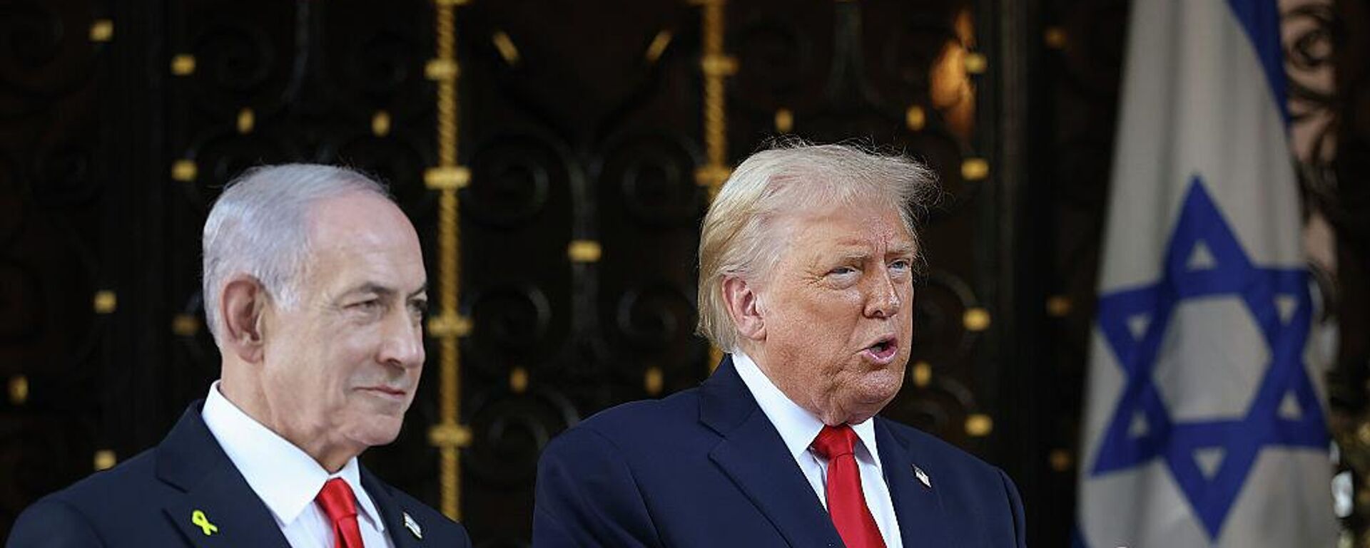 الرئيس الأمريكي دونالد ترامب مع رئيس الوزراء الإسرائيلي بنيامين نتنياهو - سبوتنيك عربي, 1920, 30.12.2025