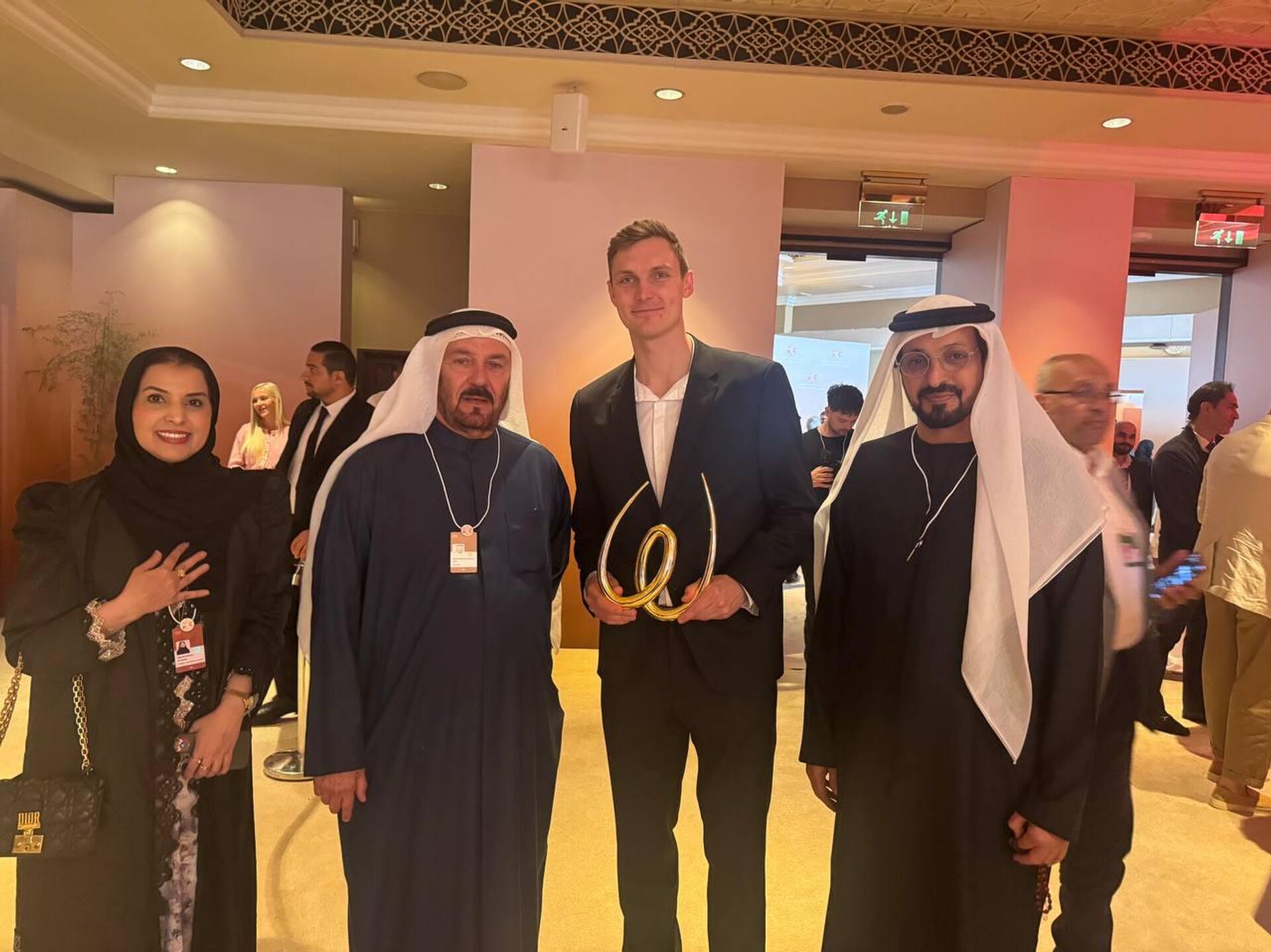 سبوتنيك تشهد توقيع اتفاقية بين بيفا وروسيا تؤسس لحدث عالمي لدول بريكس - سبوتنيك عربي, 1920, 30.12.2025