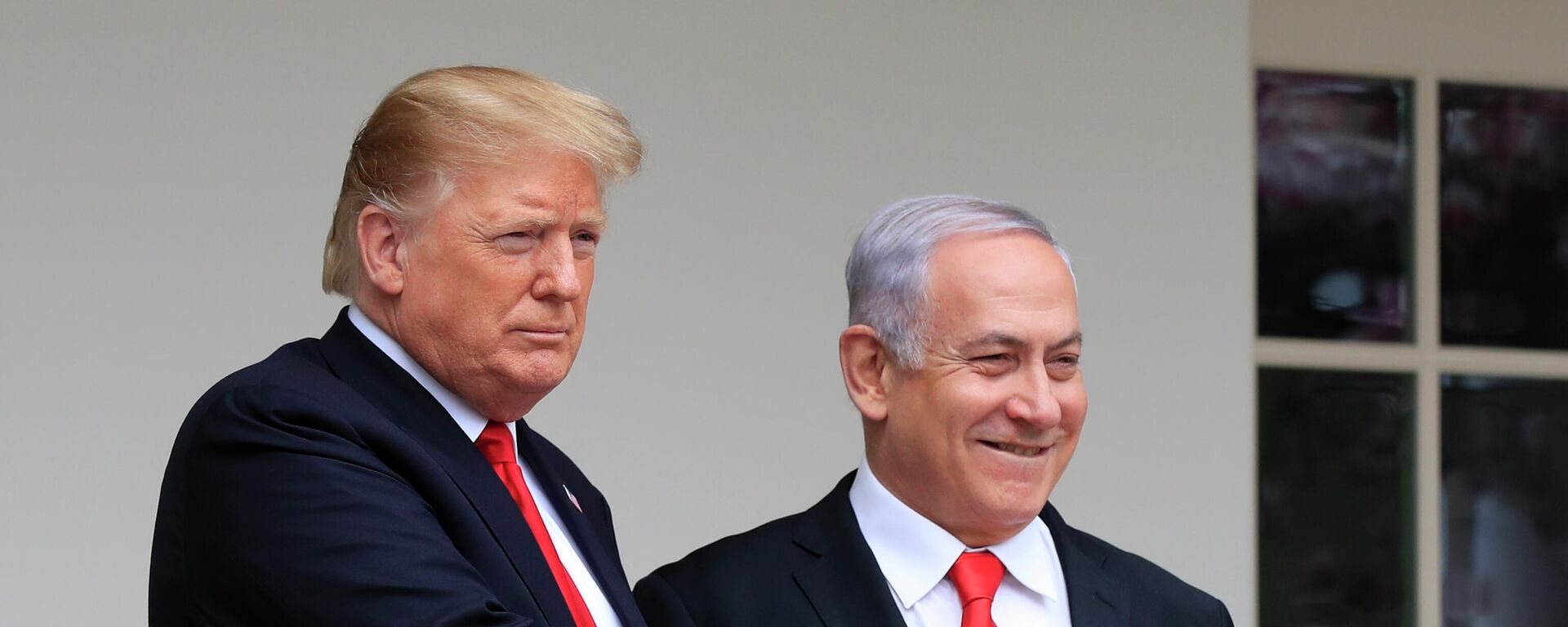  الرئيس الأمريكي دونالد ترامب، ورئيس الوزراء الإسرائيلي بنيامين نتنياهو - سبوتنيك عربي, 1920, 30.12.2025