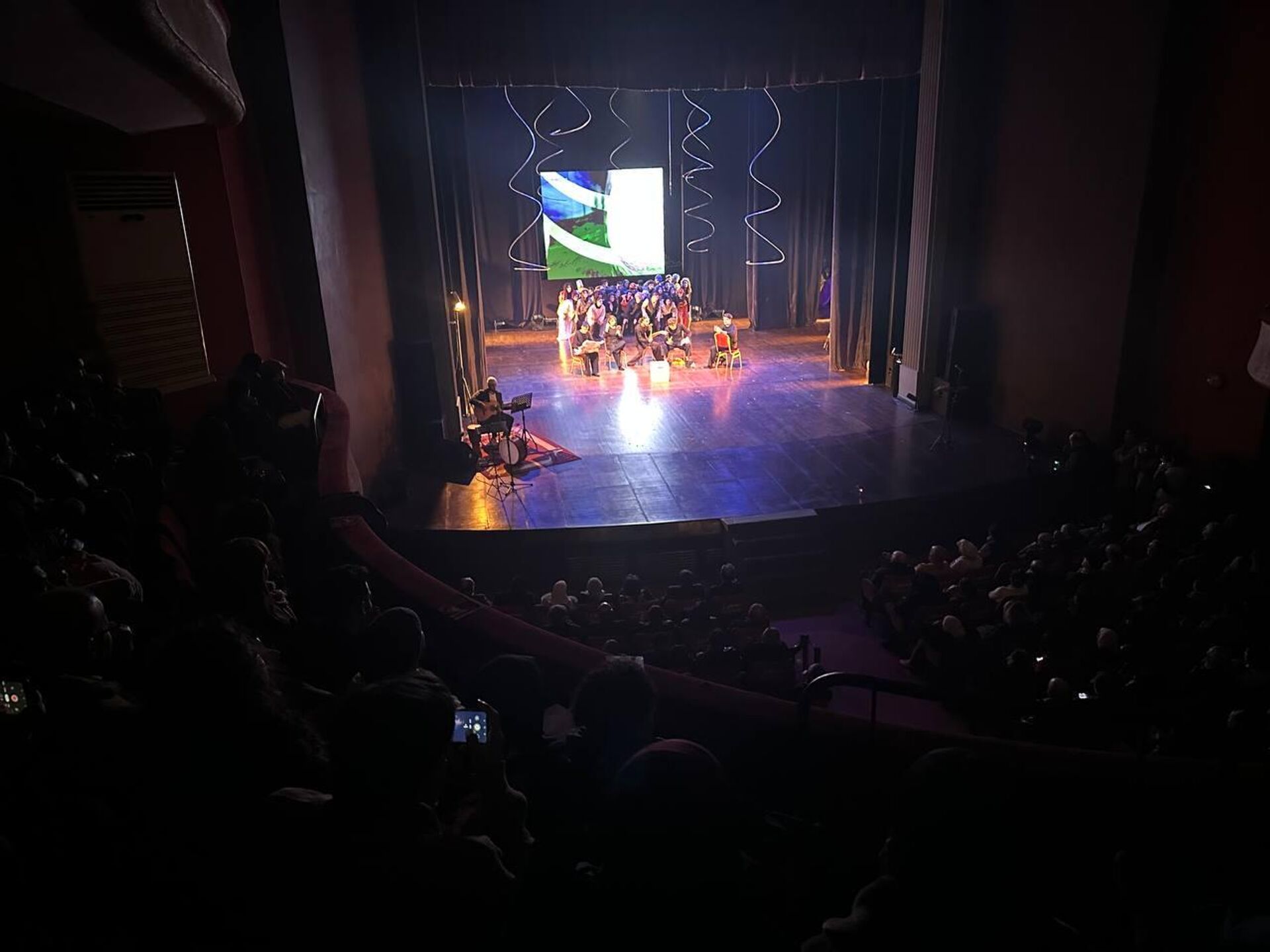 المخرج  أحمد رزاق لسبوتنيك:المسرح الجزائري يعاني نقص الميزانية والجمهور هو الحكم وليس النقاد - سبوتنيك عربي, 1920, 31.12.2025