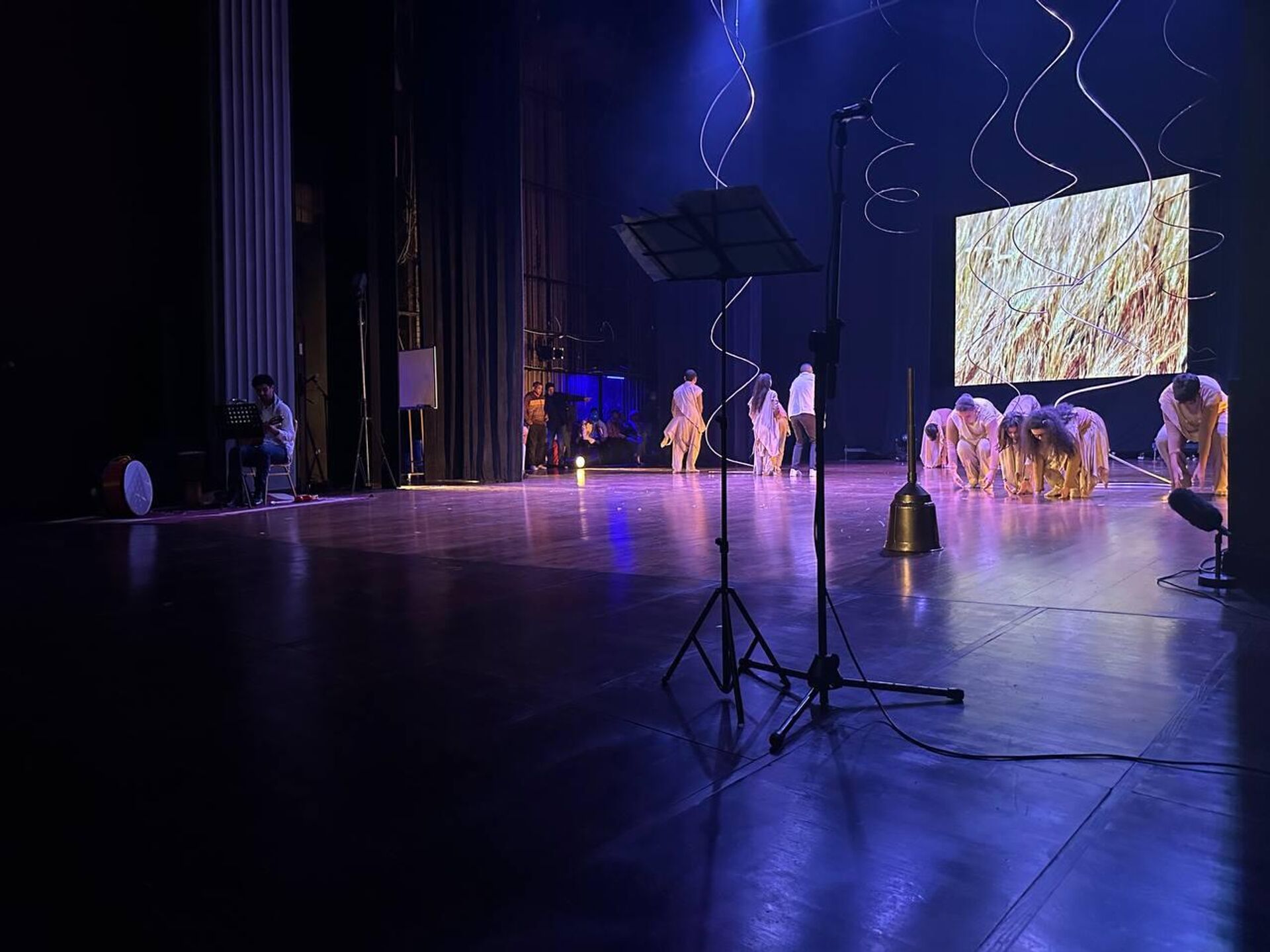 المخرج  أحمد رزاق لسبوتنيك:المسرح الجزائري يعاني نقص الميزانية والجمهور هو الحكم وليس النقاد - سبوتنيك عربي, 1920, 31.12.2025