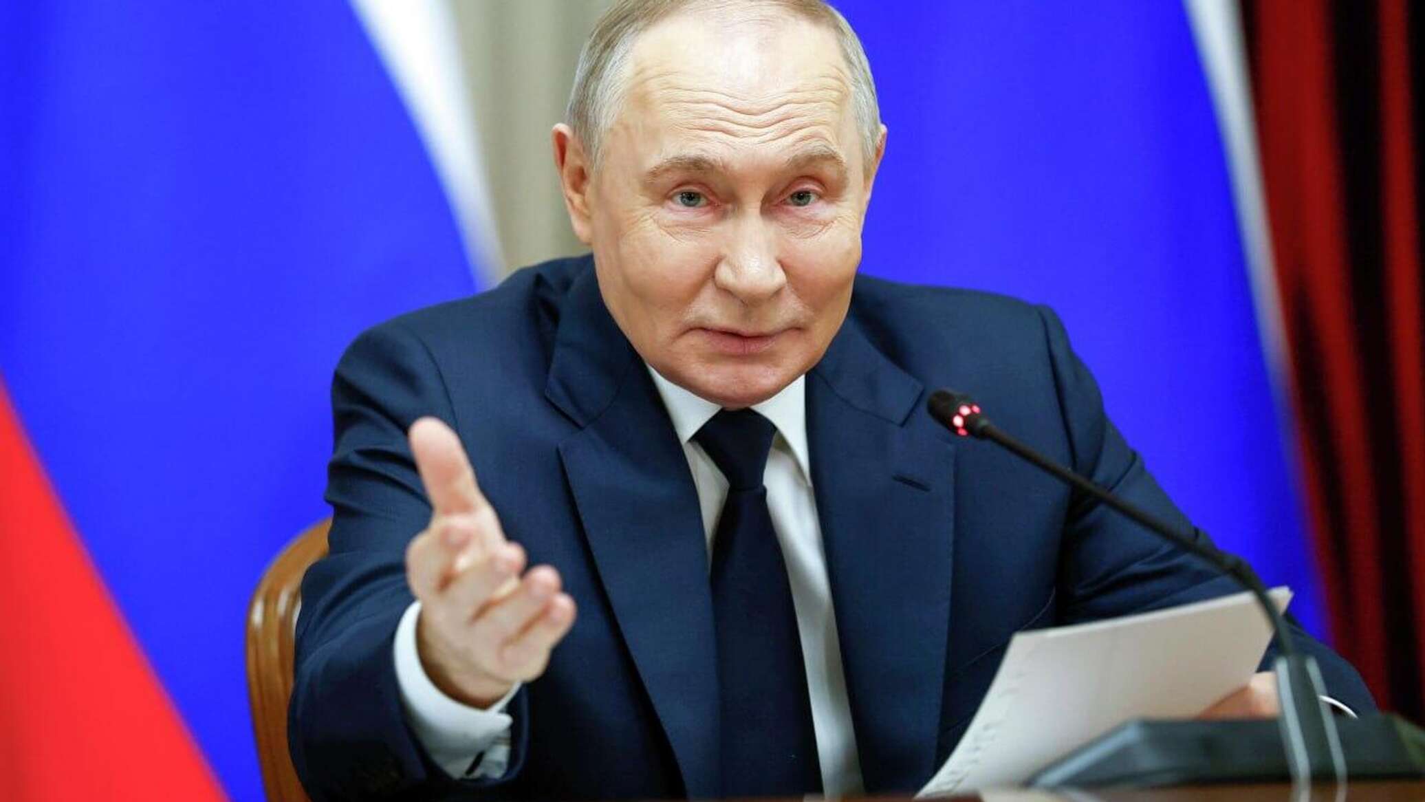 خطاب الرئيس الروسي فلاديمير بوتين للشعب الروسي بمناسبة العام الجديد