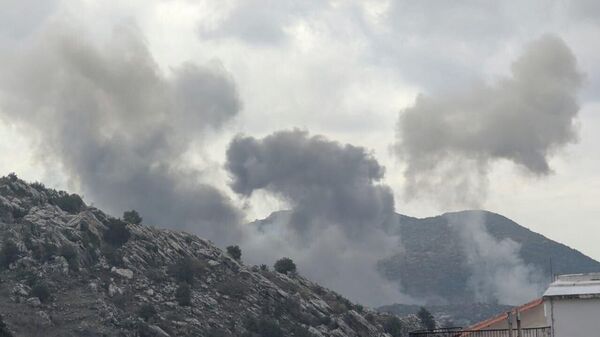 غارات إسرائيلية عنيفة تستهدف مناطق عدة في جنوب لبنان
 - سبوتنيك عربي