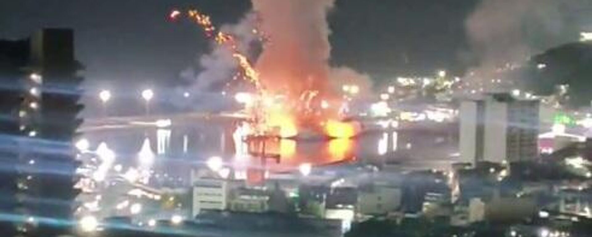 ضربات أمريكية تستهدف عدة مناطق في كاراكاس  - سبوتنيك عربي, 1920, 03.01.2026