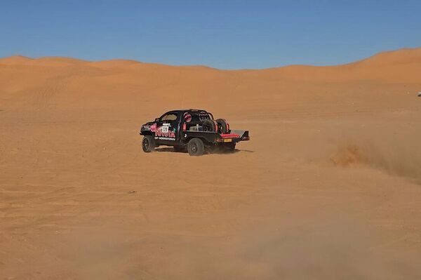 بدء أولى جولات رالي &quot;فسانيا&quot; من جنوبي ليبيا بمشاركة دولية لتعزيز السياحة الصحراوية، 3 يناير 2026 - سبوتنيك عربي