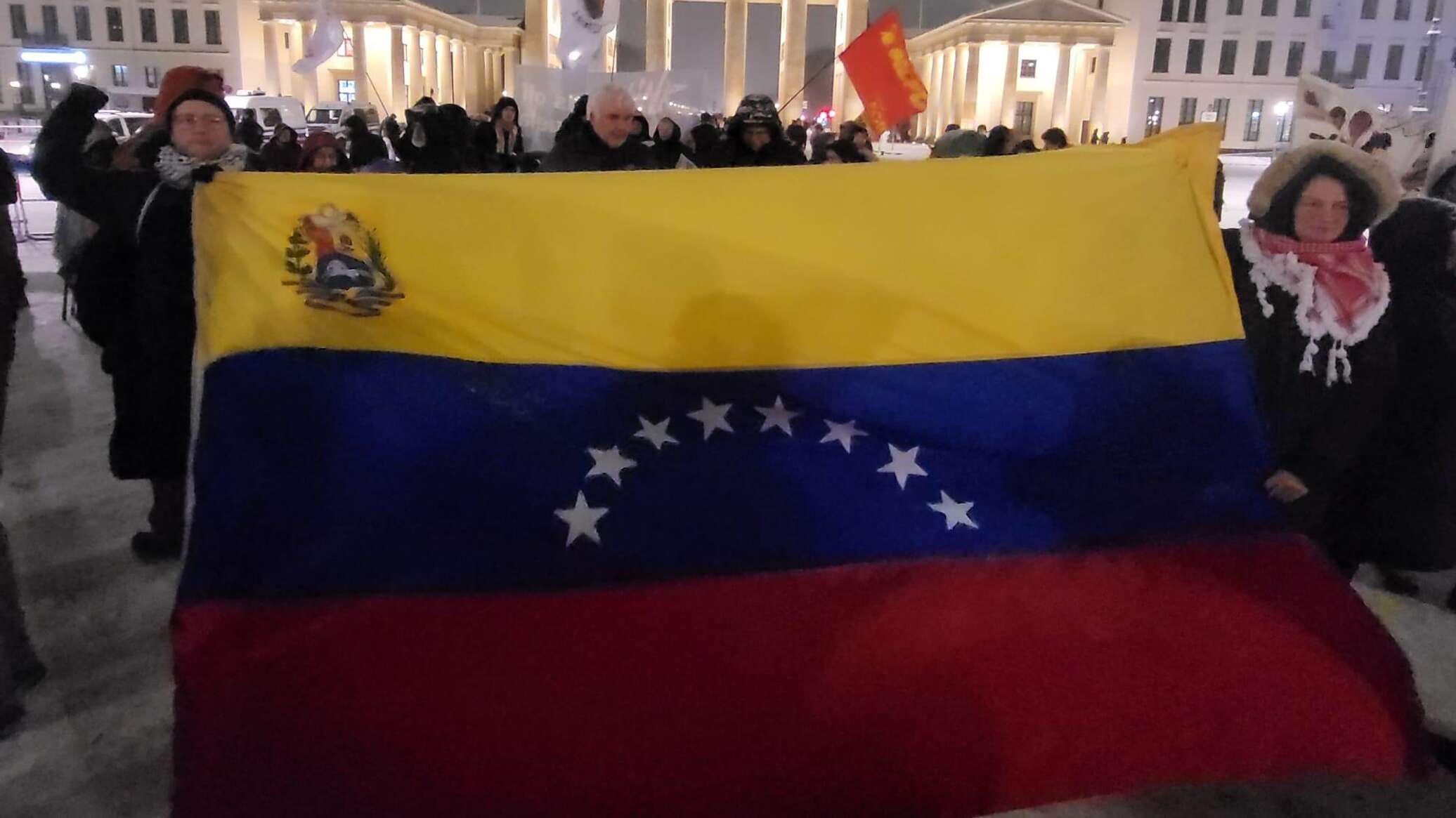 إعلام: مقتل ما لا يقل عن 40 شخصا في الهجوم الأمريكي على فنزويلا