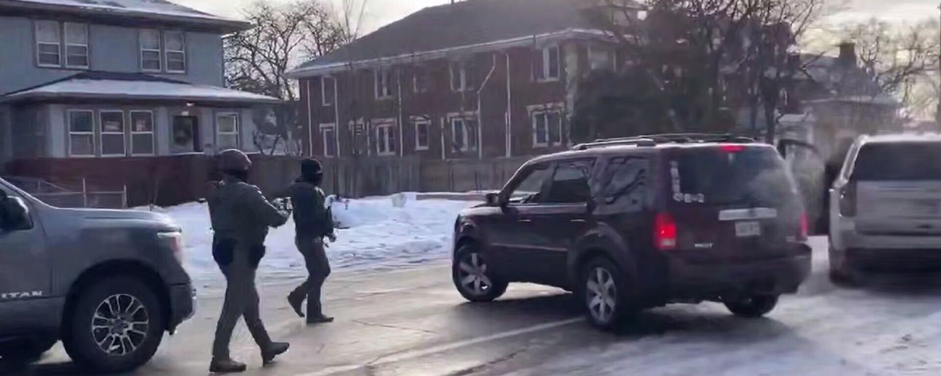 ضباط دائرة الهجرة الأمريكية  - سبوتنيك عربي, 1920, 07.01.2026