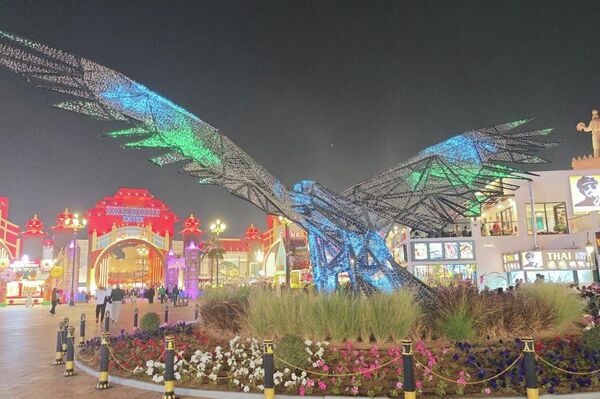 سبوتنيك ترصد فعاليات الدورة الـ30 من القرية العالمية في دبي سبوتنيك ترصد فعاليات الدورة الـ30 من القرية العالمية في دبي - سبوتنيك عربي