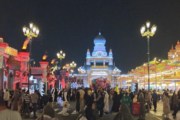 سبوتنيك ترصد فعاليات الدورة الـ30 من القرية العالمية في دبي سبوتنيك ترصد فعاليات الدورة الـ30 من القرية العالمية في دبي - سبوتنيك عربي