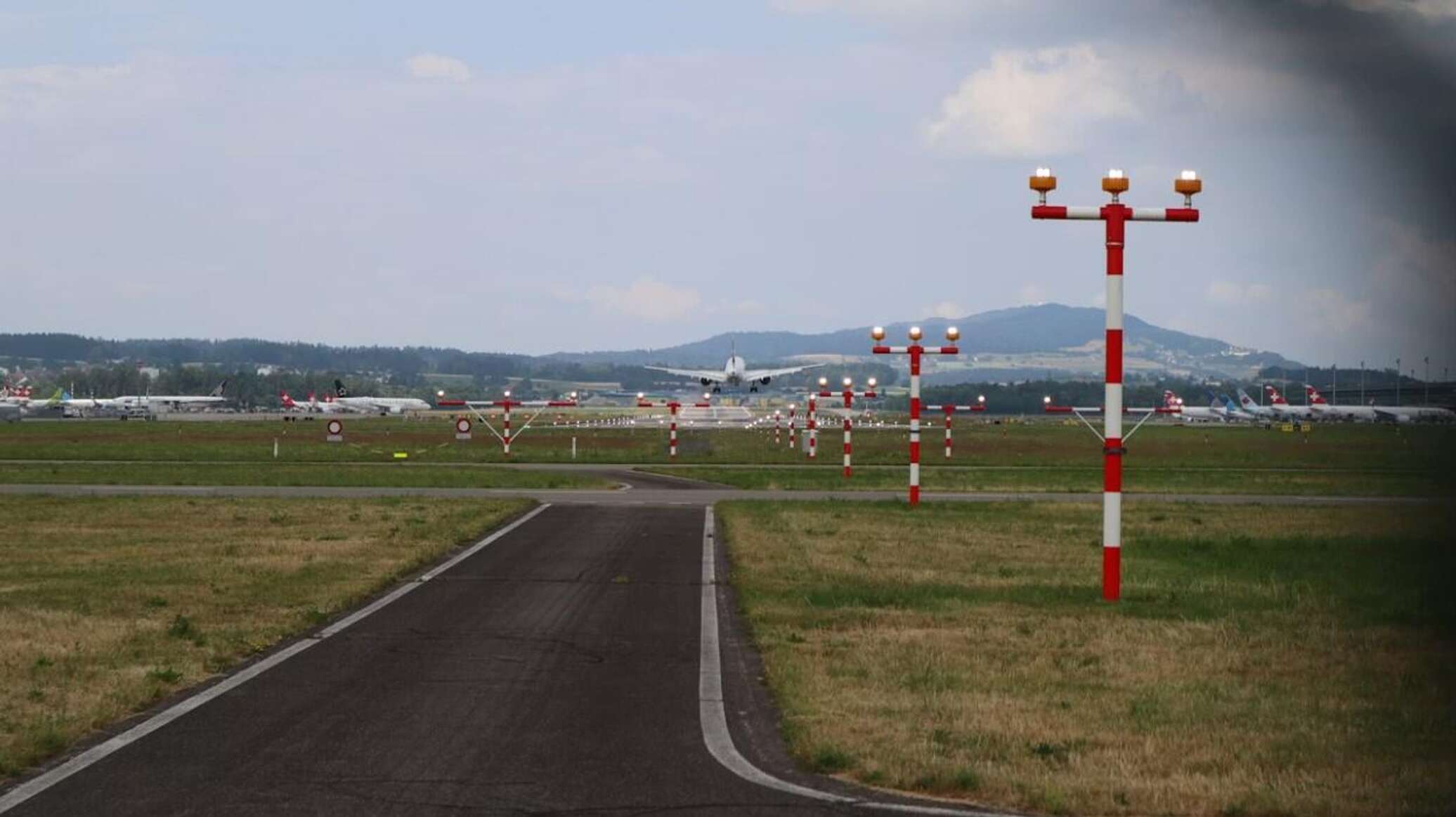 تركيا تنفي نشر رادار عسكري في مطار دمشق وتصف التقارير بـ"المضللة"