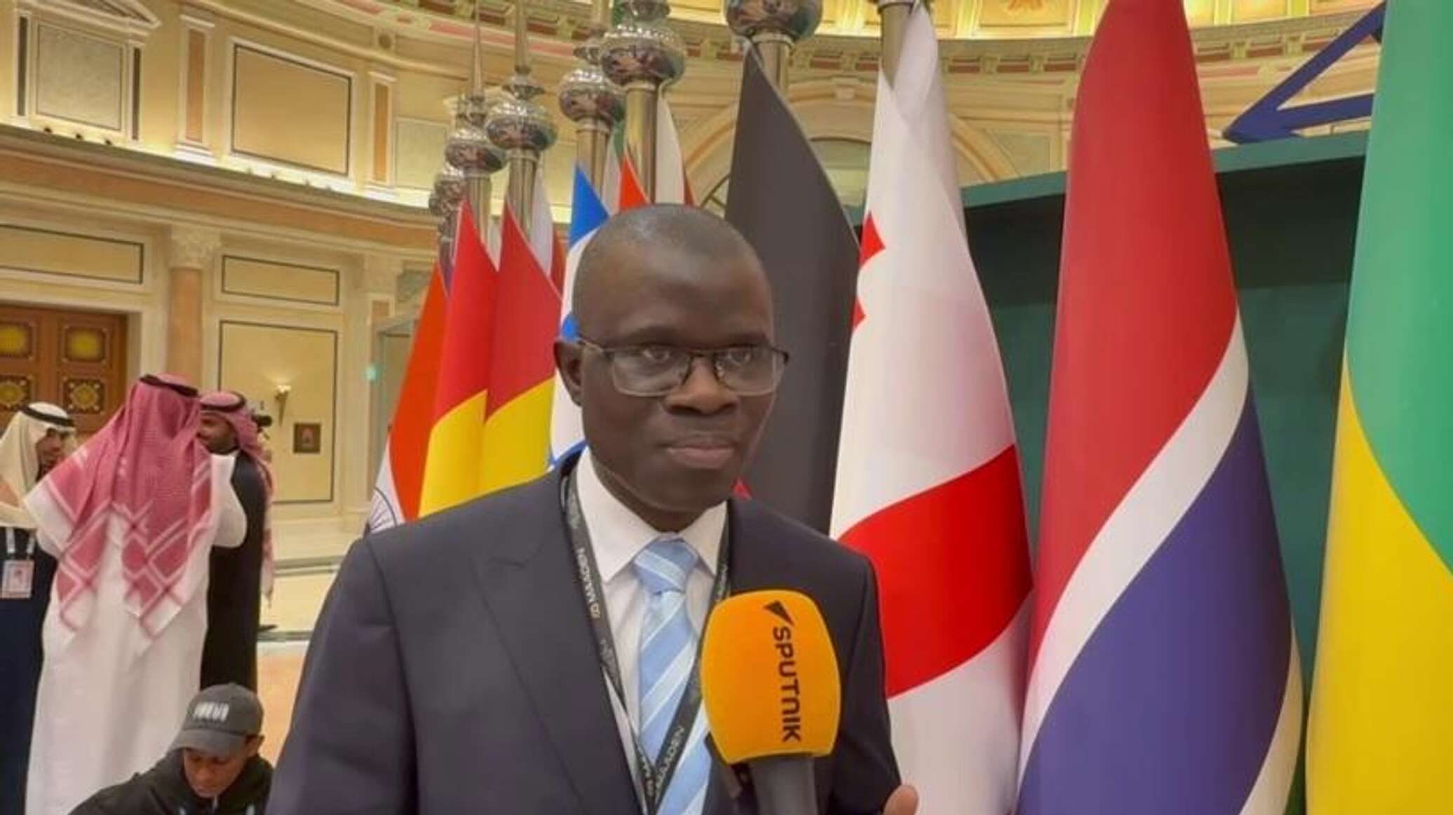 وزير الطاقة والبترول الغامبي يتحدث لـ"سبوتنيك" عن أهم التحديات التي تواجه قطاع التعدين والتنمية