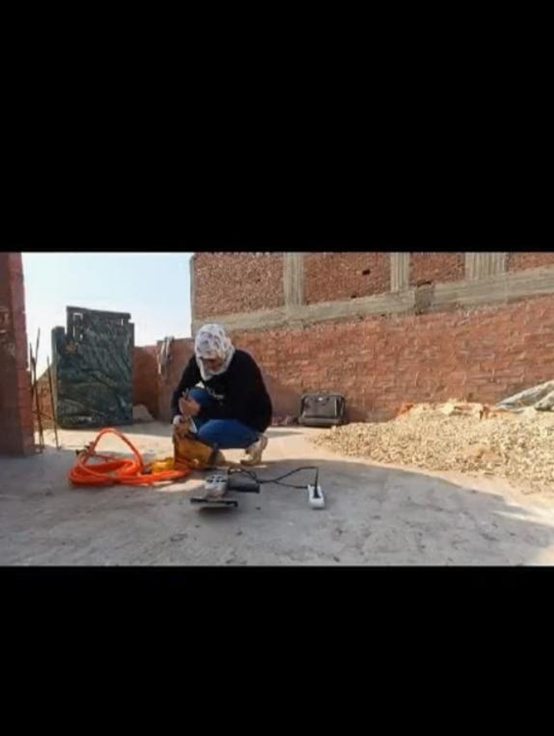 نساء في مهن الرجال..أم فارس أول كهربائية تأسيس في مصر - سبوتنيك عربي, 1920, 14.01.2026