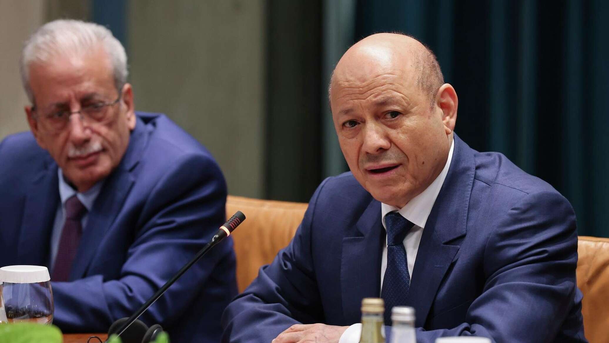 عضو في مجلس القيادة الرئاسي اليمني يندد بإسقاط عضويته بعد الزبيدي: "باطل دستوريا"