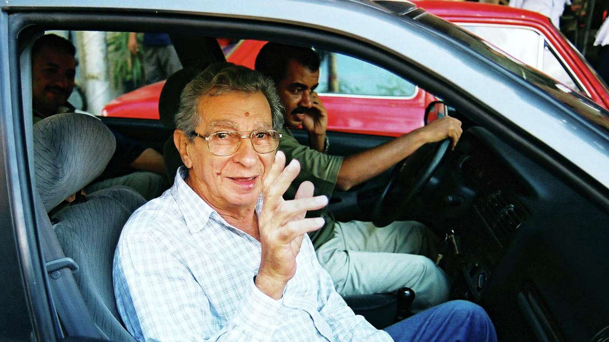 سينما الصورة والموقف والأسئلة الكبرى.. خيط متين بين روسيا ويوسف شاهين في ذكرى مئويته