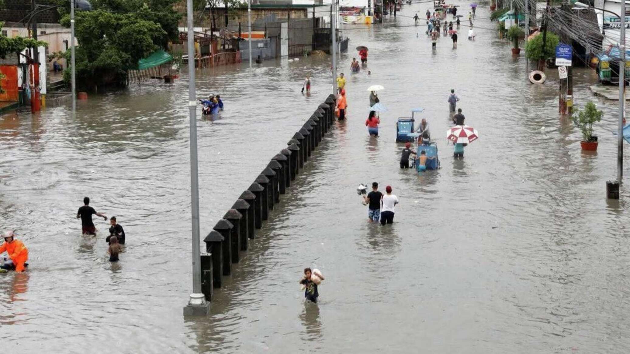 تونس.. ارتفاع حصيلة ضحايا السيول واستمرار تعليق الدراسة بـ 15 محافظة.. فيديو وصور
