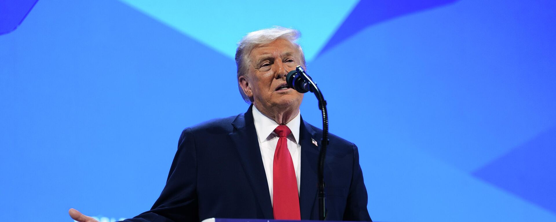 الرئيس الأمريكي دونالد ترامب - سبوتنيك عربي, 1920, 21.01.2026