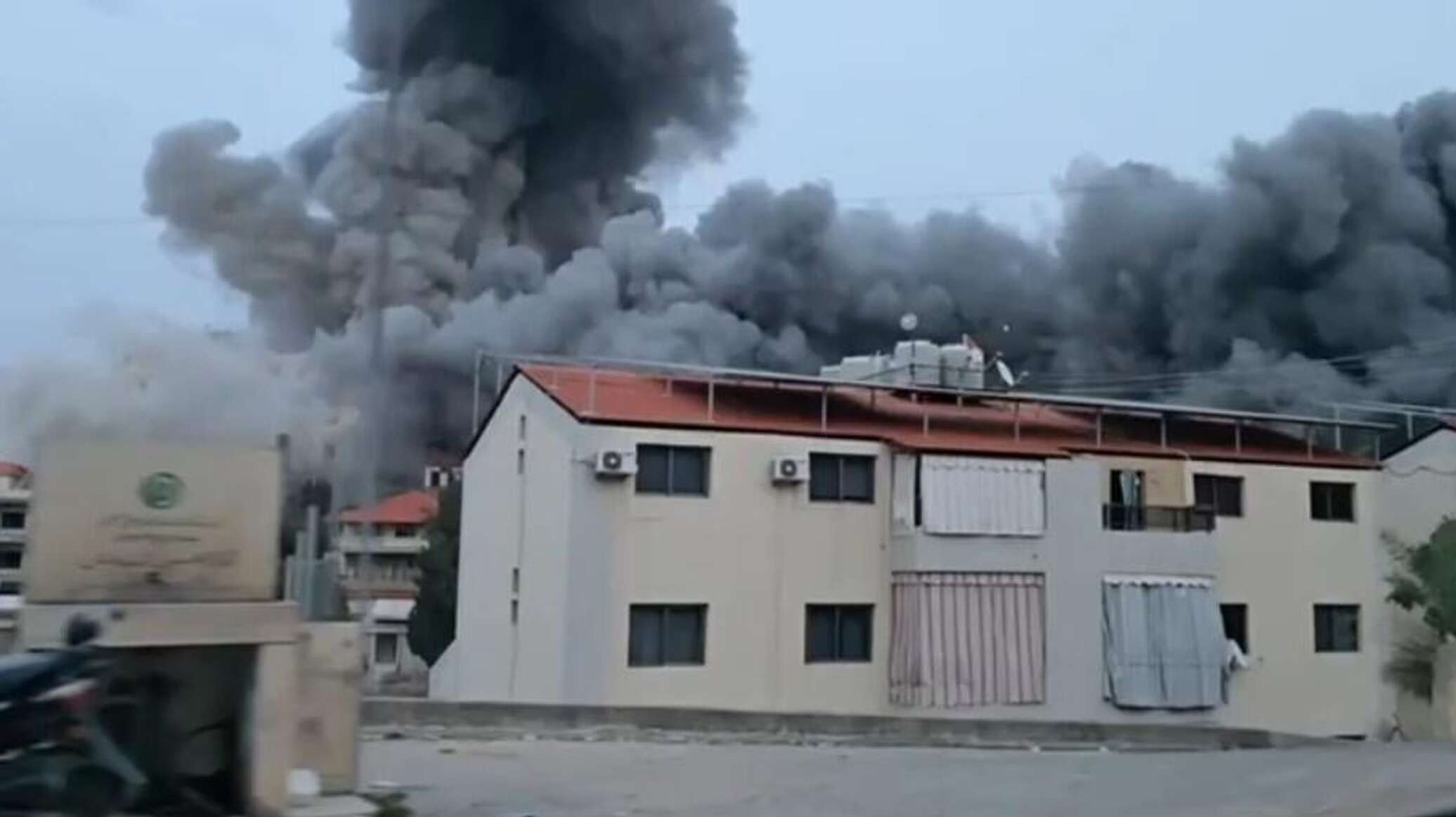 إسرائيل تشن غارات عنيفة على جنوبي لبنان وتخلف دمارا هائلا... فيديو