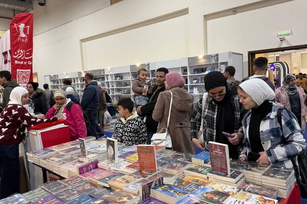 بمشاركة روسية بارزة.. انطلاق فعاليات اليوم الأول من معرض القاهرة الدولي للكتاب - سبوتنيك عربي