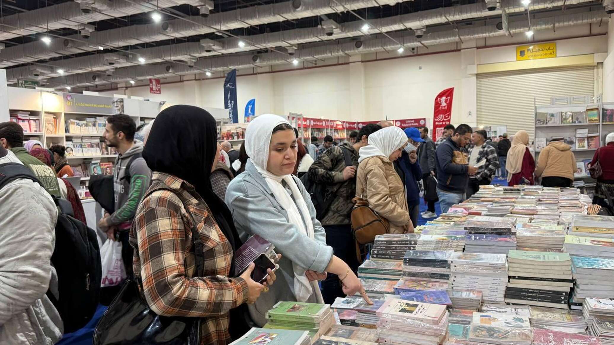 ممثل جناح الجزائر بمعرض القاهرة للكتاب يتحدث لـ"سبوتنيك" عن مشاركة بلاده في الدورة 57