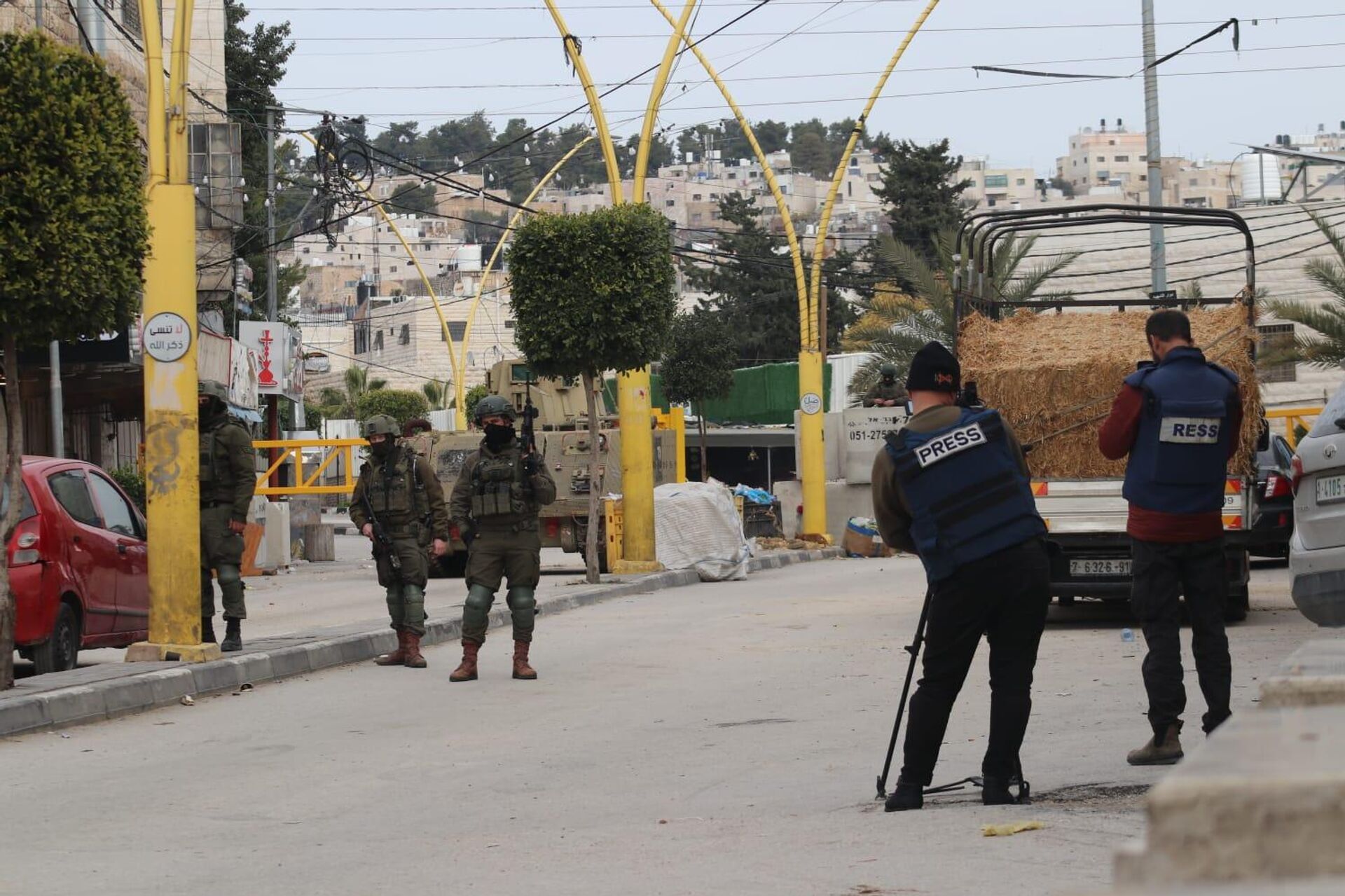 الجيش الإسرائيلي يواصل عمليته العسكرية في الخليل لليوم الرابع وسط تخوف من تداعياتها الجيش الإسرائيلي يواصل عمليته العسكرية في الخليل لليوم الرابع وسط تخوف من تداعياتها - سبوتنيك عربي, 1920, 23.01.2026