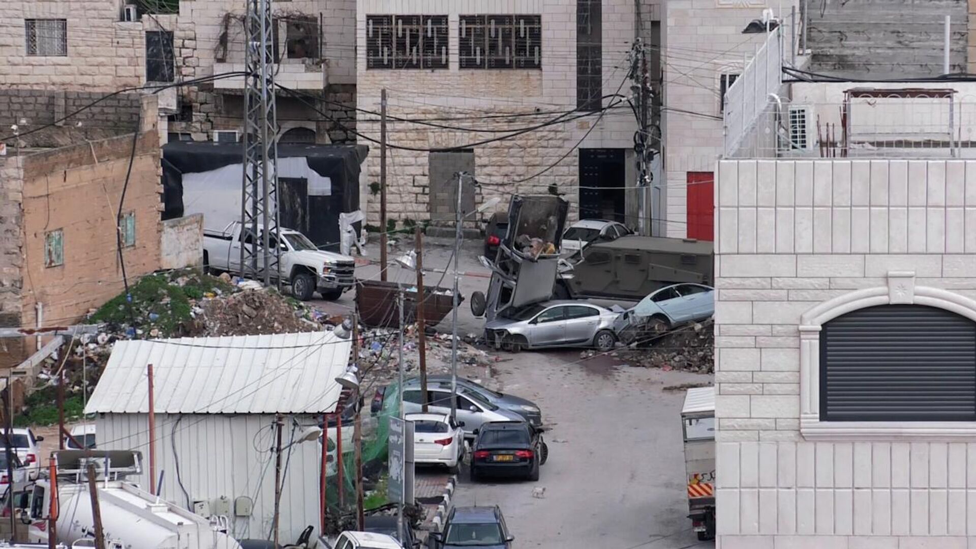 الجيش الإسرائيلي يواصل عمليته العسكرية في الخليل لليوم الرابع وسط تخوف من تداعياتها الجيش الإسرائيلي يواصل عمليته العسكرية في الخليل لليوم الرابع وسط تخوف من تداعياتها - سبوتنيك عربي, 1920, 23.01.2026