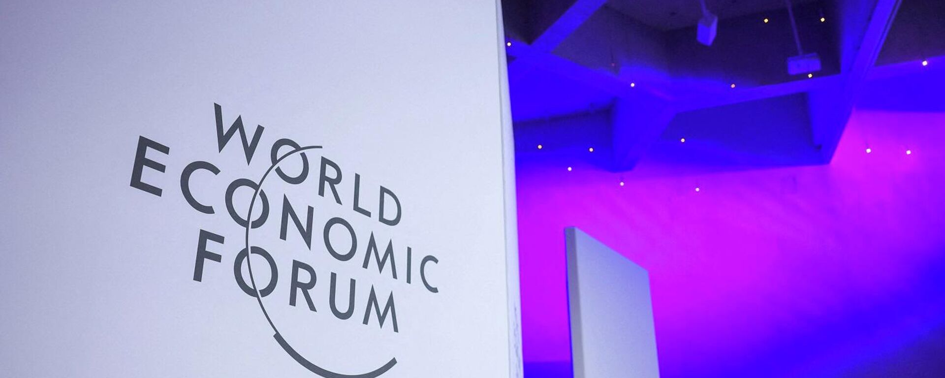 الاجتماع السنوي الـ56 للمنتدى الاقتصادي العالمي في دافوس، سويسرا، 23 يناير/ كانون الثاني 2026 - سبوتنيك عربي, 1920, 24.01.2026