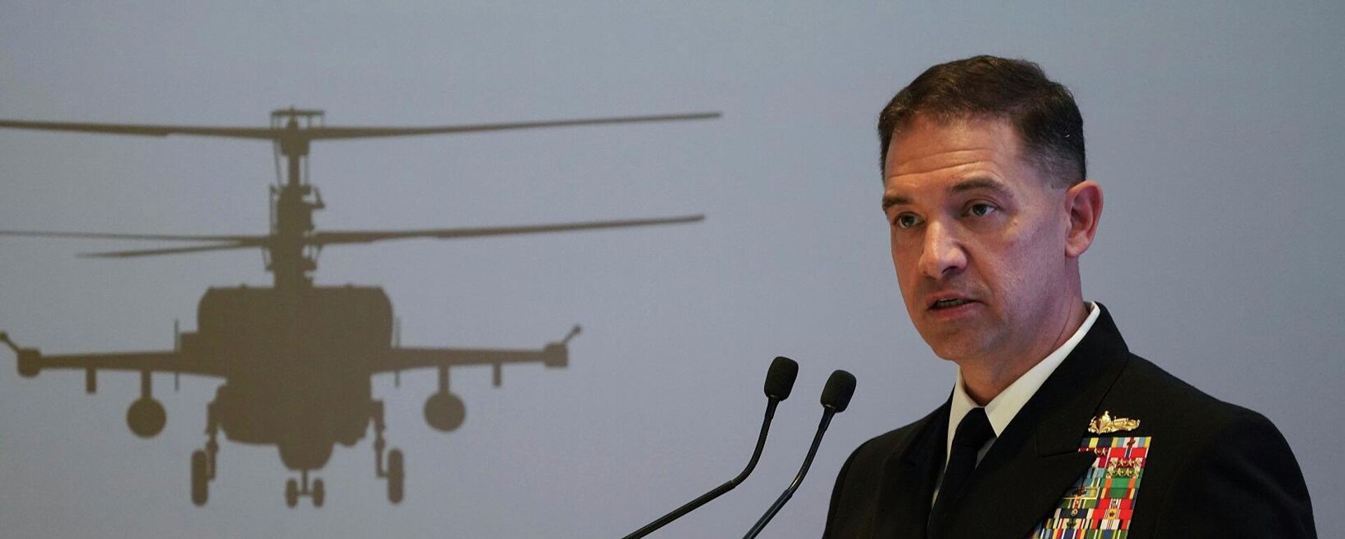 قائد القيادة المركزية الأمريكية، الأدميرال براد كوبر - سبوتنيك عربي, 1920, 25.01.2026